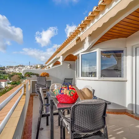 Prestige Flat Sea View By Holidays Apartman