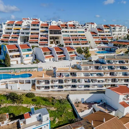 Prestige Flat By Holidays *