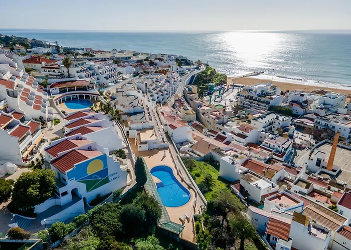 Prestige Flat Sea View By Holidays
