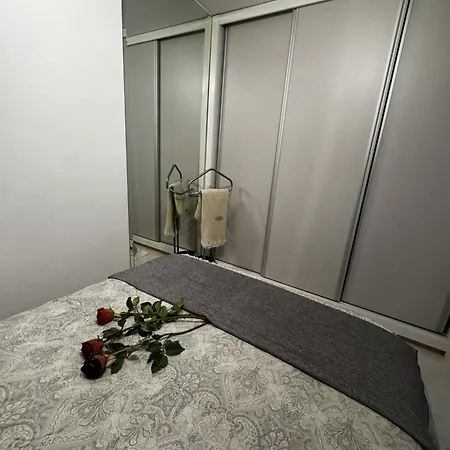 شقة Prestige Flat By Holidays *